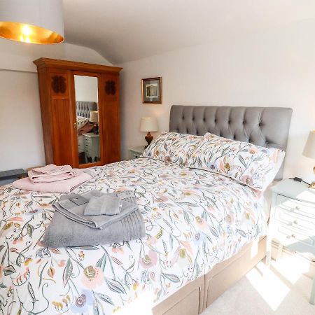 Touchstone Cottage Стратфорд-апон-Эйвон Экстерьер фото